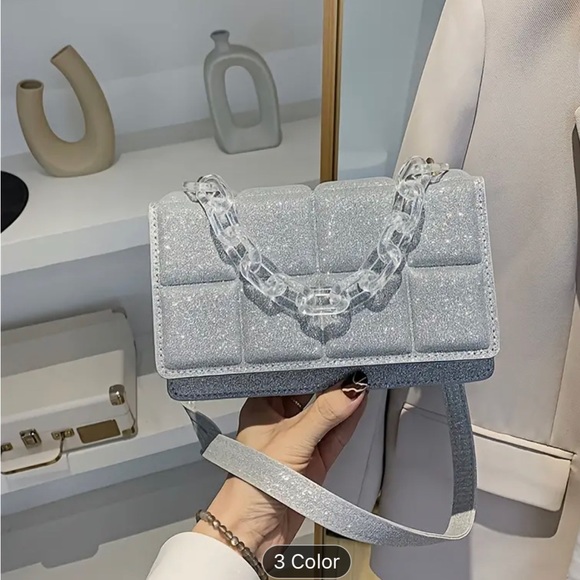 White, black - Picture 3 of 3